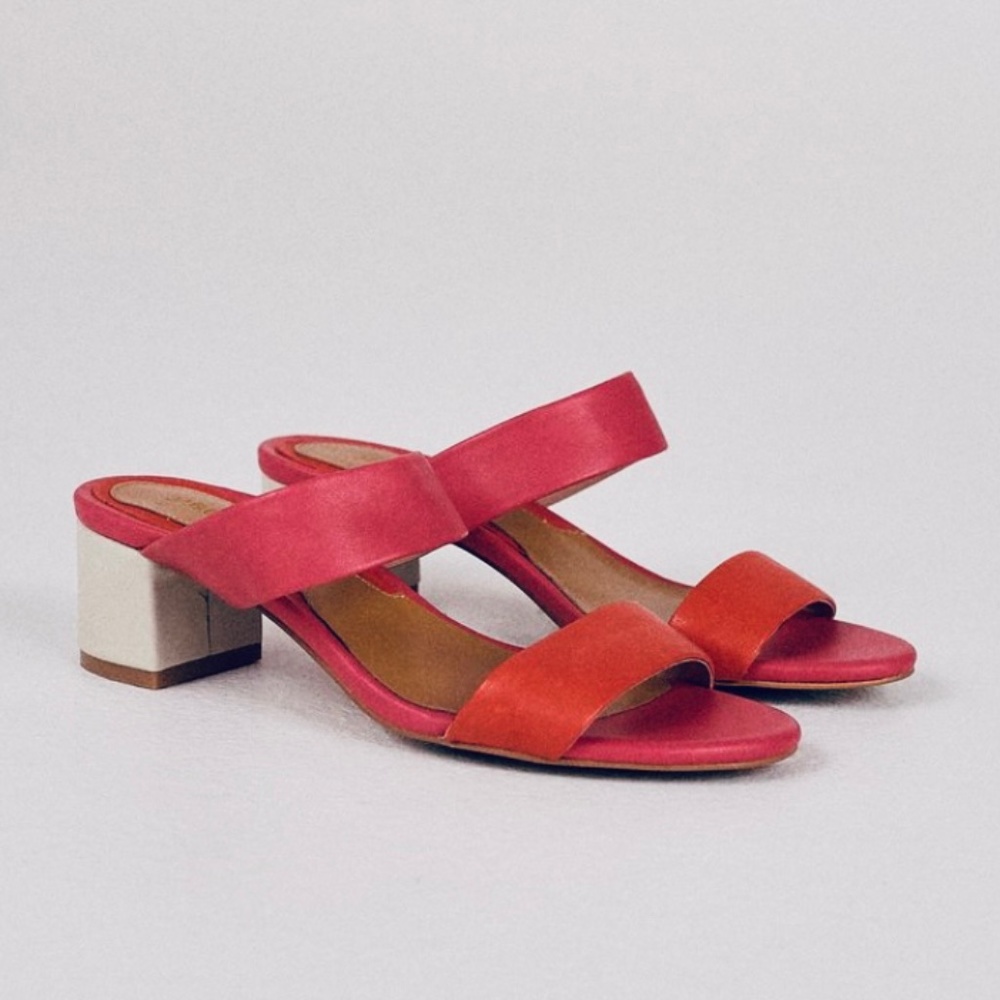 Jagger White and Berry Minimal Slide